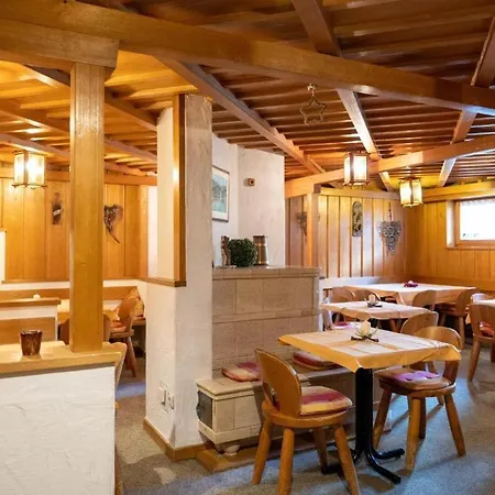 Alpinchalet Zigjam Frühstückspension Gaschurn