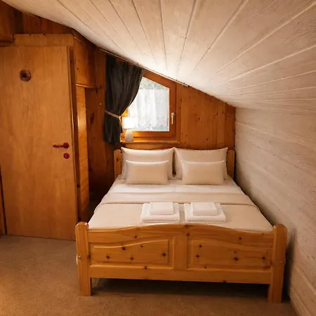 Alpinchalet Zigjam Bed & Breakfast